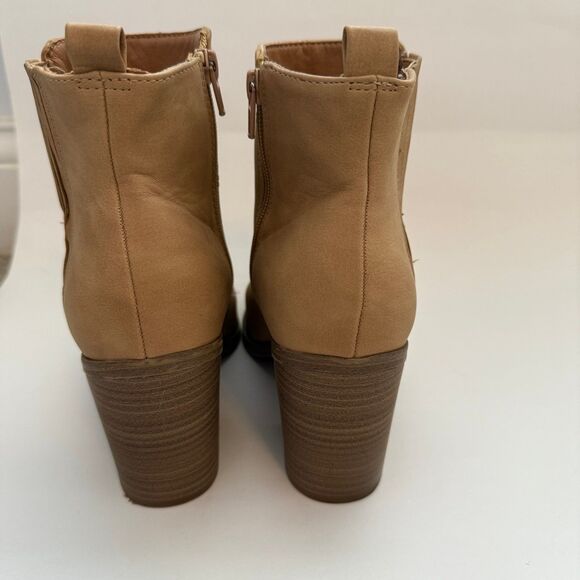 Universal Thread Boots Womens 8.5 Ankle Booties Tan Faux Leather 3" Block Heel - Picture 5 of 9